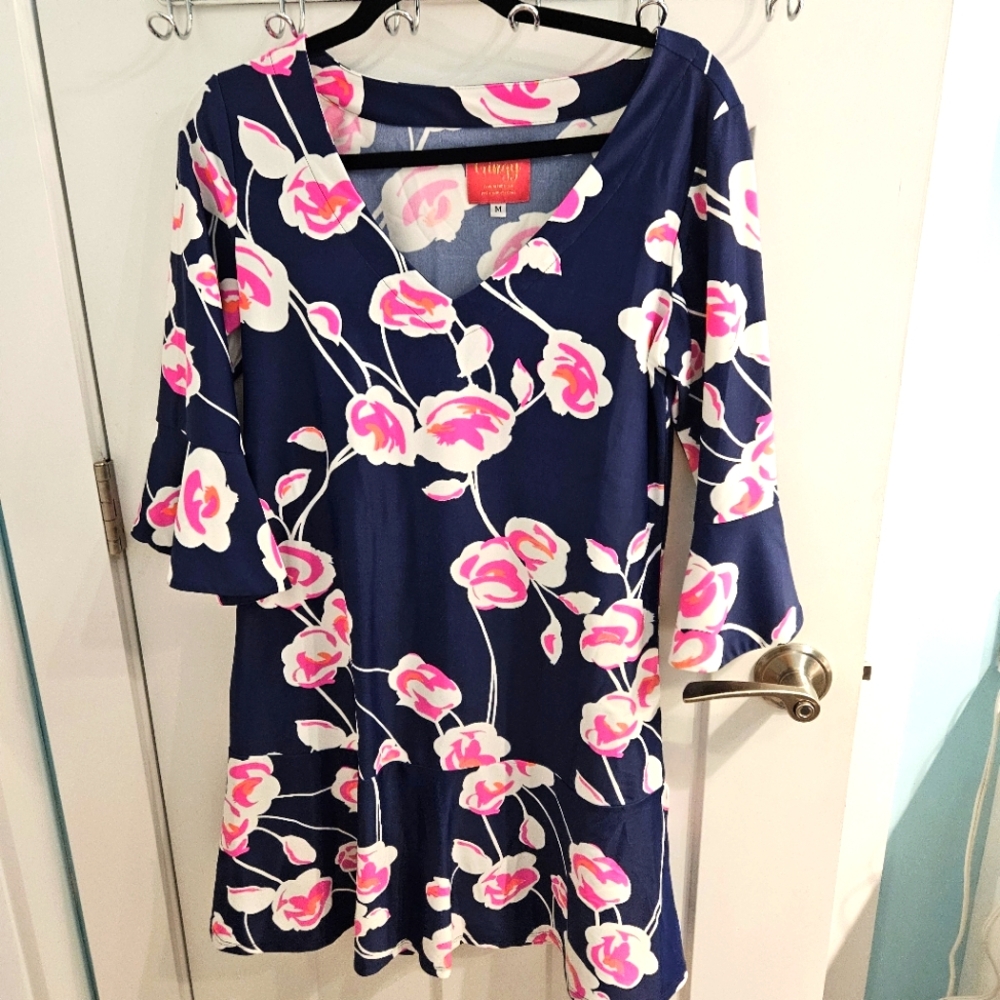 NWOT Gingy Dress Navy With Floral. Medium